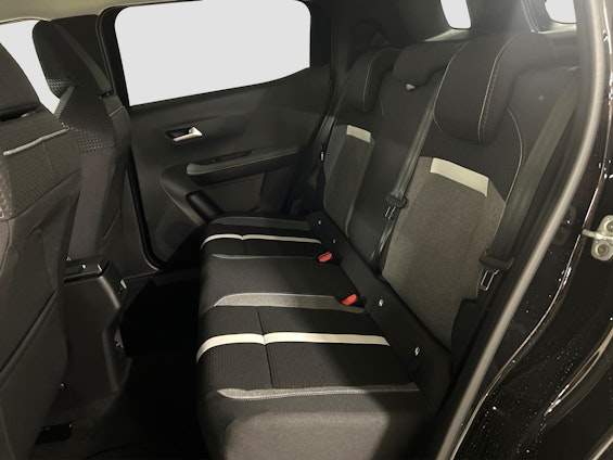 Vehicle image 10 Vehicle image 10