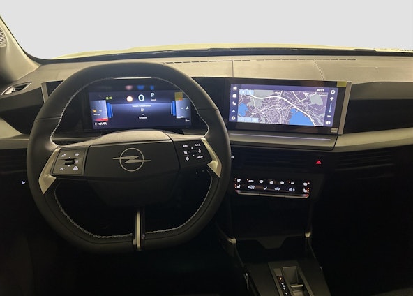 Vehicle image 14 Vehicle image 14