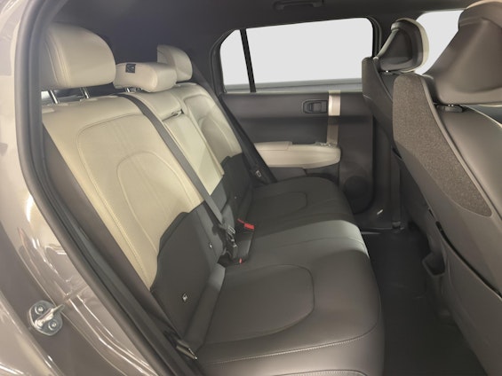 Vehicle image 11 Vehicle image 11