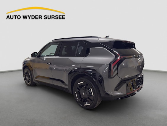 Vehicle image 3 Vehicle image 3