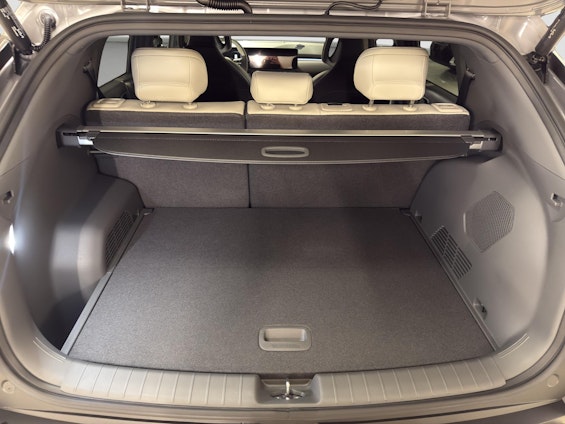 Vehicle image 15 Vehicle image 15