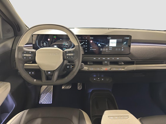 Vehicle image 14 Vehicle image 14