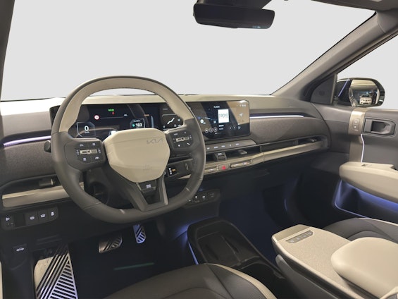 Vehicle image 12 Vehicle image 12