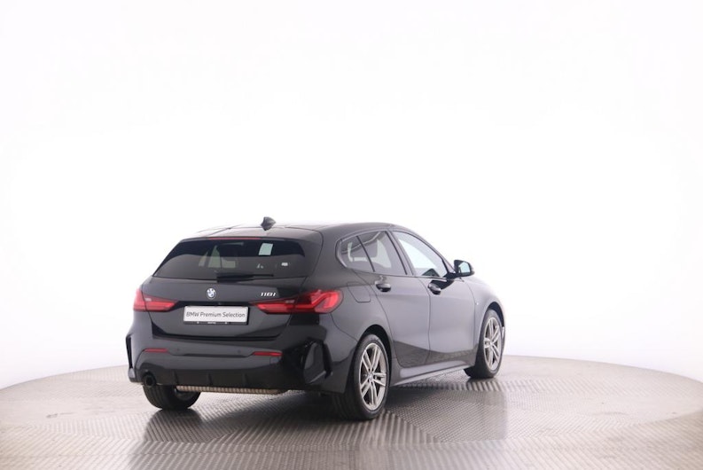 Vehicle image BMW 1 SERIES