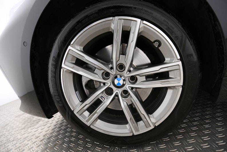 Vehicle image BMW 1 SERIES