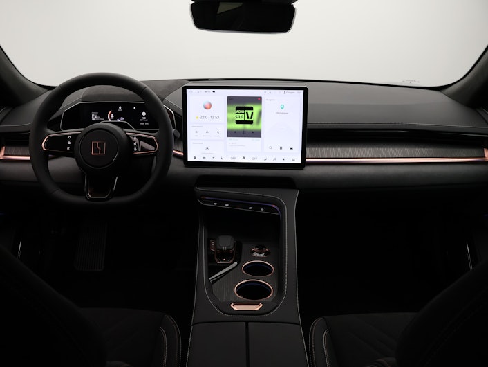 Vehicle image ZEEKR 001