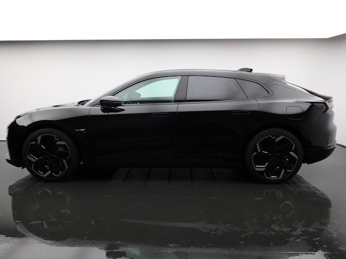 Vehicle image ZEEKR 001