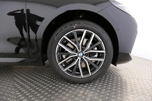 Vehicle image BMW 230e xDrive paddles Active Tourer