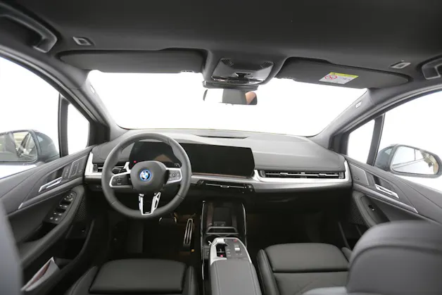 BMW 230e xDrive paddles Active Tourer