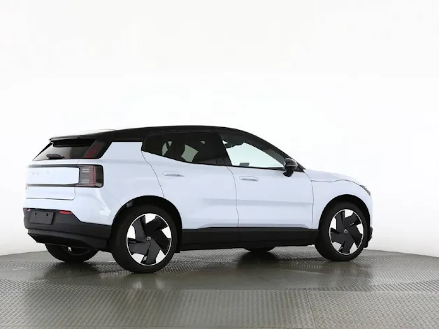 Volvo EX30 E60 Twin Plus Performance AWD
