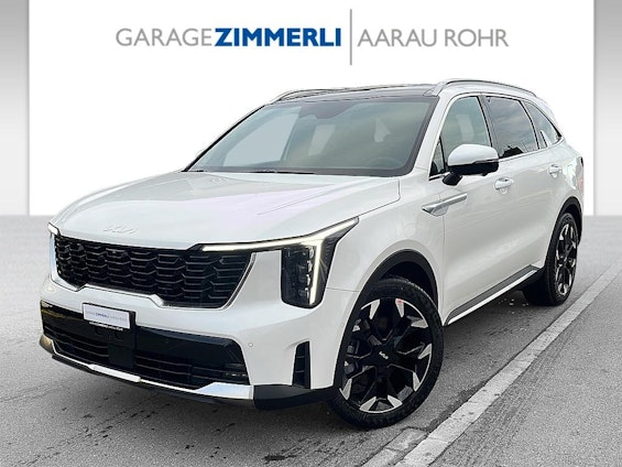 First vehicle image