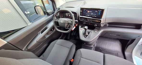 Vehicle image 6 Vehicle image 6