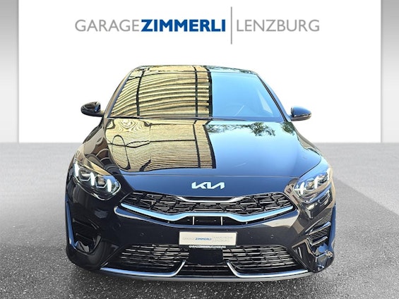 Vehicle image 4 Vehicle image 4