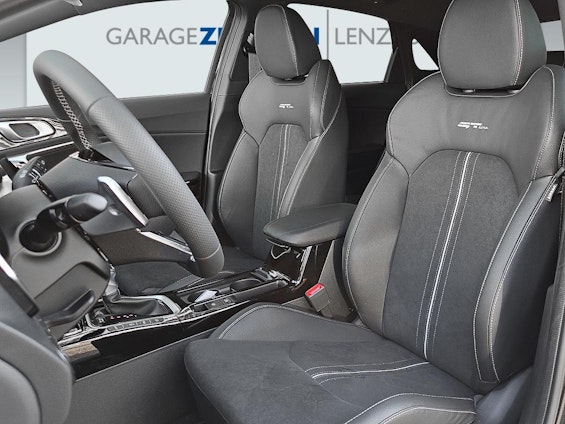 Vehicle image 9 Vehicle image 9