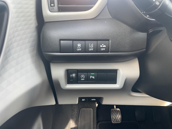 Vehicle image 10 Vehicle image 10