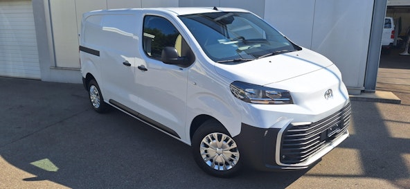 First vehicle image