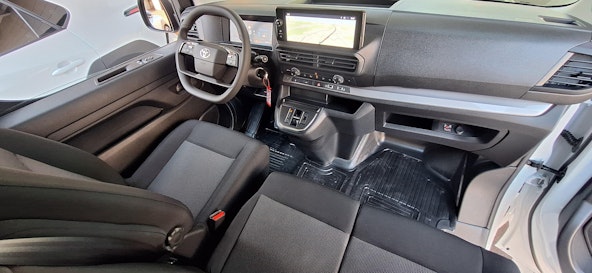 Vehicle image 6 Vehicle image 6