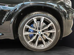 BMW X4 M40d