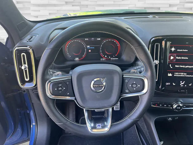 Volvo XC40 2.0 T4 R-Design AWD