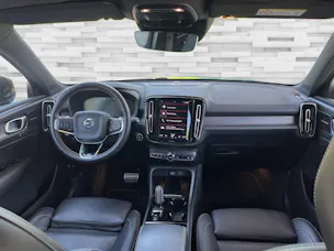 Volvo XC40 2.0 T4 R-Design AWD