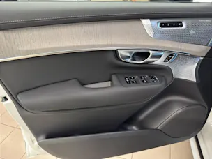 Volvo XC90 2.0 T8 TE Plus Dark eAWD