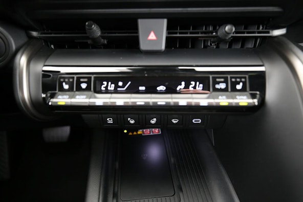 Vehicle image 8 Vehicle image 8