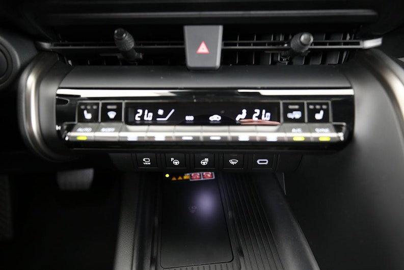 Vehicle image TOYOTA C-HR