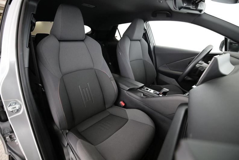 Vehicle image TOYOTA C-HR