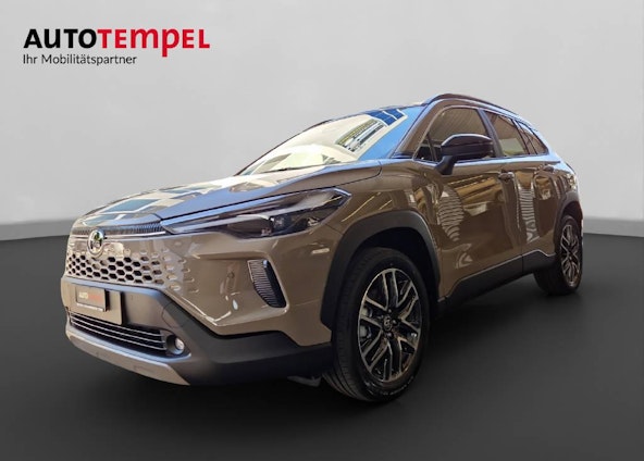 First vehicle image First vehicle image