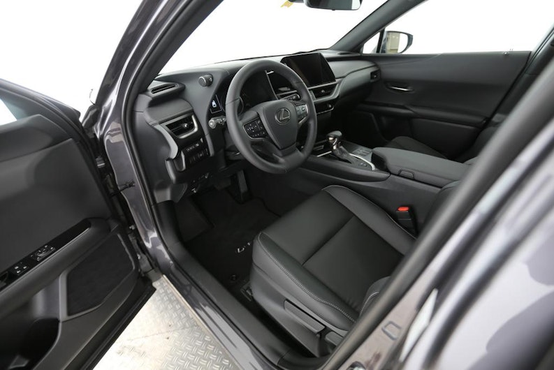 Vehicle image LEXUS UX