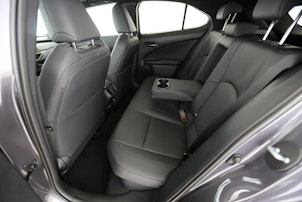 Vehicle image LEXUS UX 300h F-Line