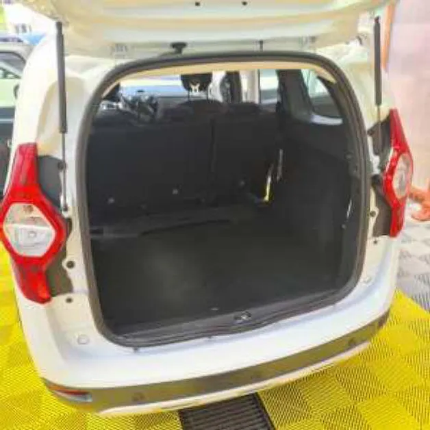 Dacia Lodgy 1.3 TCe Celebration S/S 5P