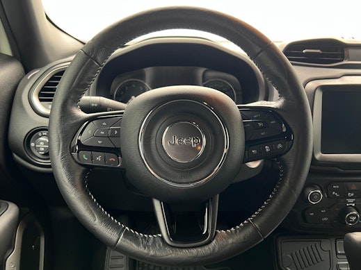 JEEP Renegade 1.3 Turbo 80th Anniversary 3