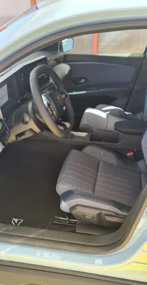 Renault 4 E-Tech Comfort Range techno