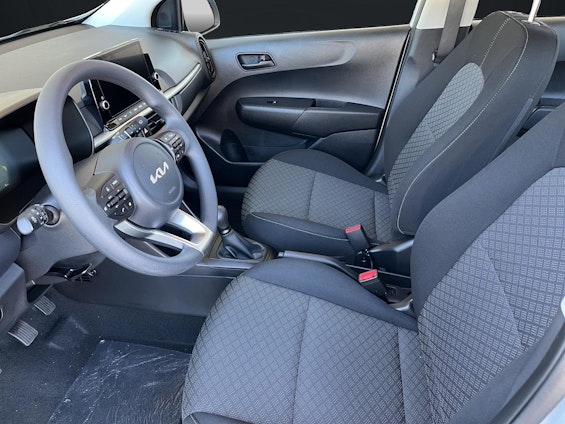 Vehicle image 8 Vehicle image 8