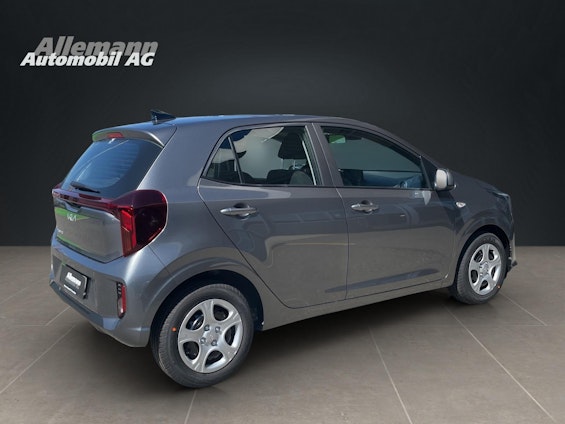 Vehicle image 4 Vehicle image 4