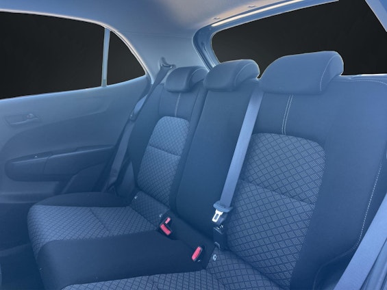 Vehicle image 8 Vehicle image 8