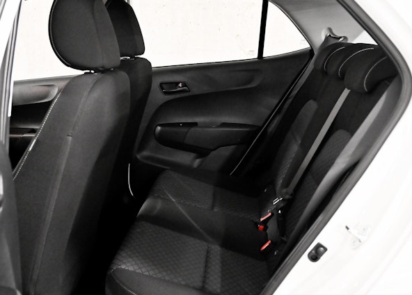 Vehicle image 8 Vehicle image 8