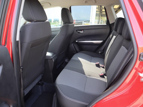 Vehicle image 9