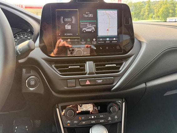 Vehicle image 12 Vehicle image 12