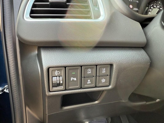 Vehicle image 17 Vehicle image 17