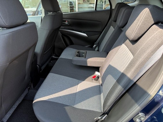 Vehicle image 19 Vehicle image 19