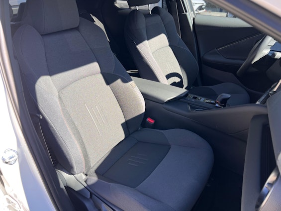 Vehicle image 14 Vehicle image 14