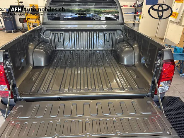 Toyota Hilux Double Cab.-pick-up 2.4