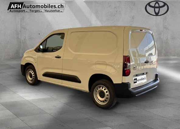 Vehicle image 2 Vehicle image 2