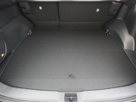 Vehicle image 18 Vehicle image 18