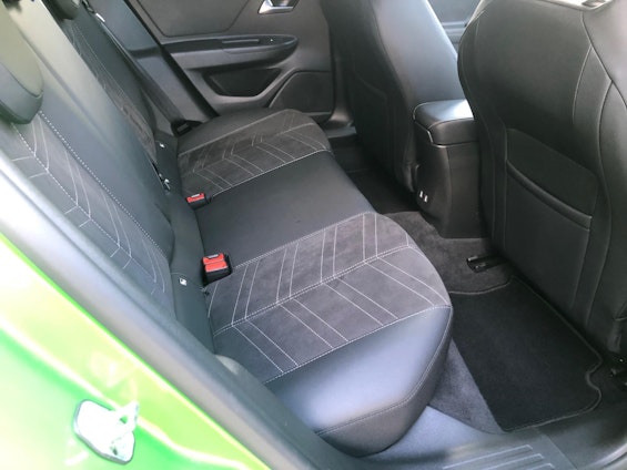 Vehicle image 10 Vehicle image 10