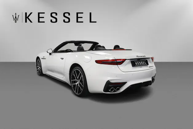 Maserati GranCabrio Trofeo