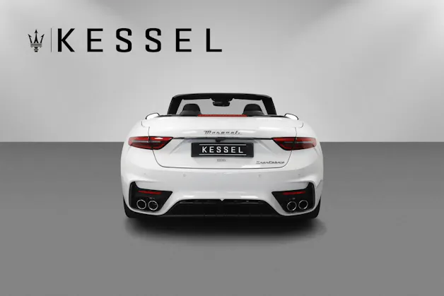 Maserati GranCabrio Trofeo