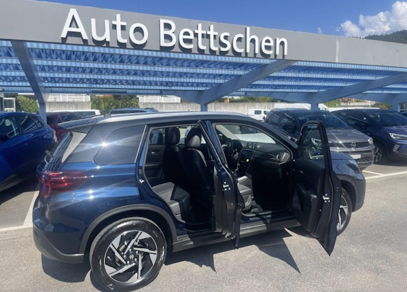 Vehicle image 5 Vehicle image 5